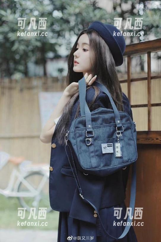 YouMi尤蜜荟 - 专辑推荐：果儿Victoria女王写真集精选，每一帧都是艺术与情感的交汇.txt