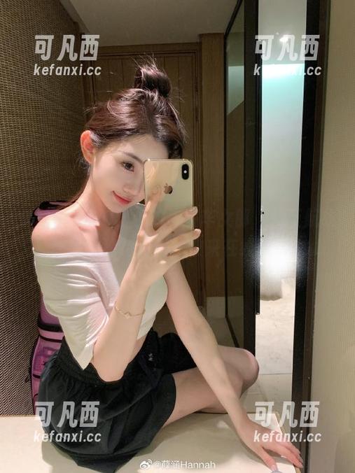 体验ZinieQ巴尔的摩赛车女郎（碧蓝航线）作品的独特风格，快来在线欣赏.txt