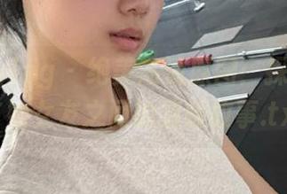 beautyleg – 绝美高清原图：探寻Tina与她女友之间的温暖故事.txt