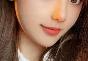 beautyleg – Vevi海边私房图包，奇妙瞬间与自然完美碰撞.txt