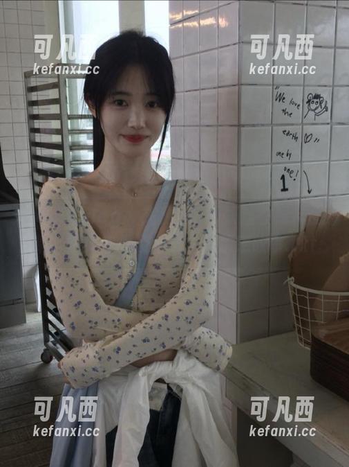beautyleg - 高清Vicni蕾丝在线作品集，感受每一帧都蕴含的情感故事.txt