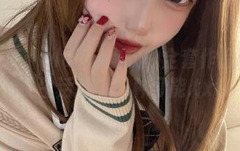 瑜伽之美：eloise软软的全套作品让你感受生活的另一种可能.txt