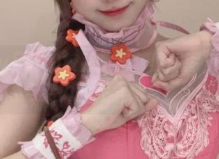 lovely呆玄的校服风格：原图图集展示青春与活力的完美结合！.txt