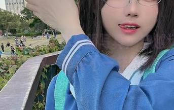 最新miko酱吖体操服写真：穿越运动与时尚的边界，体验不一样的她！.txt