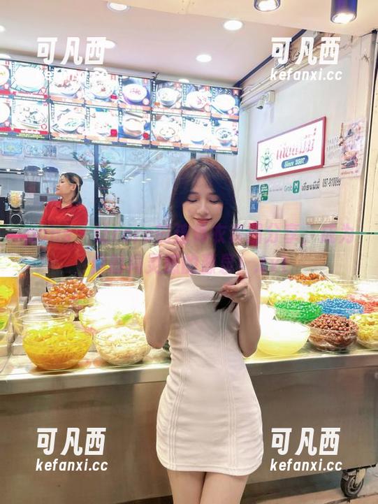 pans - 让roro的连体衣套图分享，成为你时尚灵感的源泉！.txt