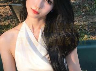 丽柜 – 深秋至冬！允儿圣诞图包分享，探寻节日背后的故事.txt