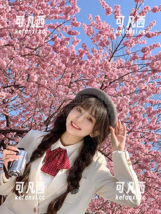 丽柜 - 兔子的海边回忆：独特无圣光图集带你步入她的心灵世界.txt