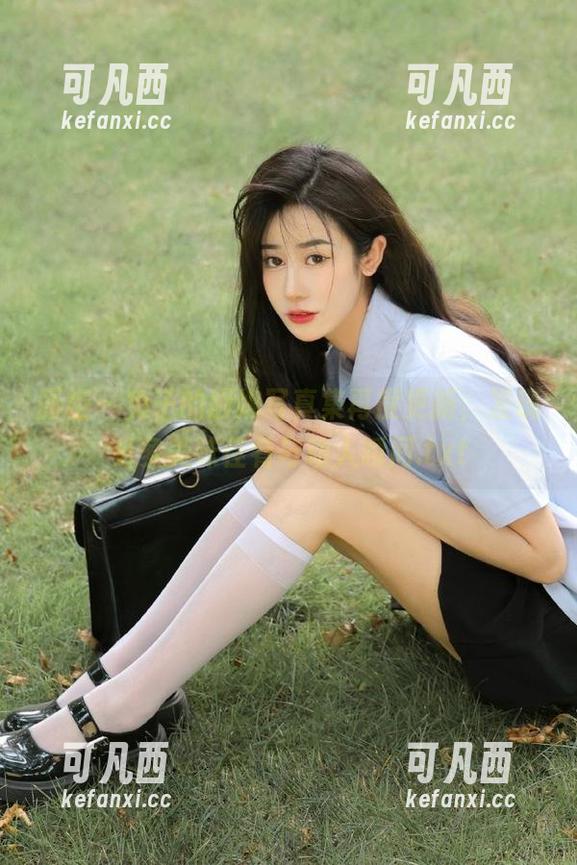 丽柜 - 兔子的厨娘写真集再度更新，发现更多美味佳肴与动人瞬间.txt
