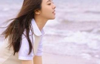 丽柜 – 精选“兔子黑色”系列美图，壁纸展现舒适与优雅的完美融合.txt