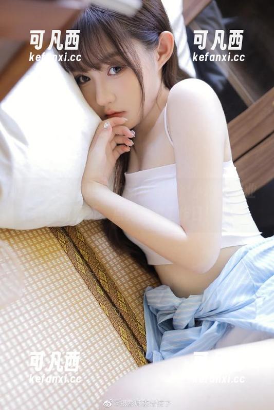 丽柜 - 时尚职场的新风向标，小璐璐职业装套图更新，点亮你的工作日！.txt