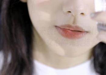 丽柜 – 惊喜福利来袭！心心校服作品带你领略校园风情与少女心的完美结合！.txt
