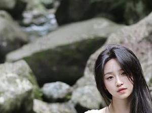 丽柜 – 释放个性，文欣棉袜写真创作背后的故事与资源解析.txt