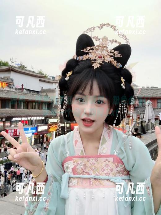 丽柜 - 探索桃子私拍新境界：粉色合集记录每一个动人瞬间.txt