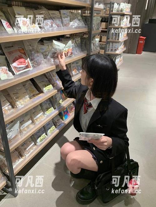 丽柜 - 由美的白色图集：无圣光下绽放的优雅与纯粹之美.txt