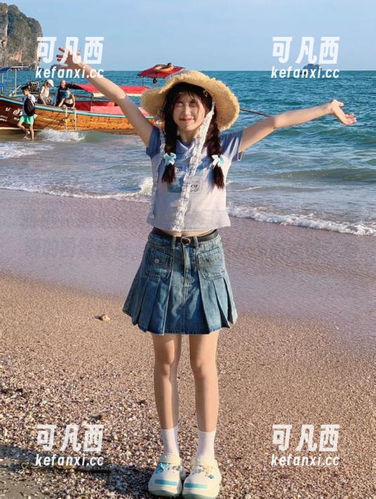 丽柜 - 遇见美美的灰丝写真作品集：让人沉醉的图像背后，隐藏着哪些美丽的秘密？.txt