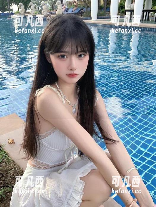 微密圈 - 保守的二舅妈美足原图，仿佛从画中走出的仙女，令人惊艳.txt