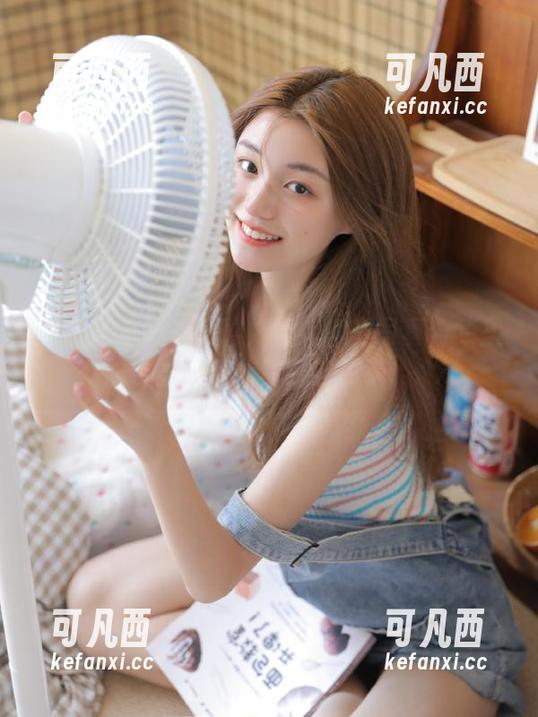 克拉女神 - 看凌雪姐姐如何在写真合集里，赋予雪花新的生命与故事。.txt