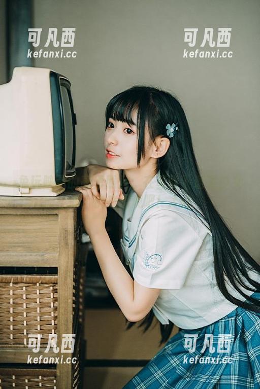兔玩映画的高清照片：在黄昏下邂逅少女心，快来围观吧！.txt