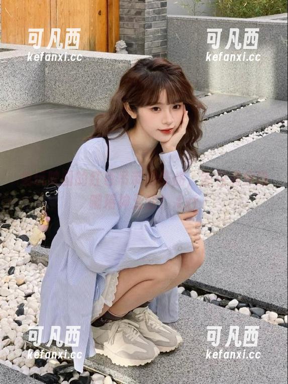 兔玩映画的红色吊带裙作品，图包满分自嘲精神无敌！.txt