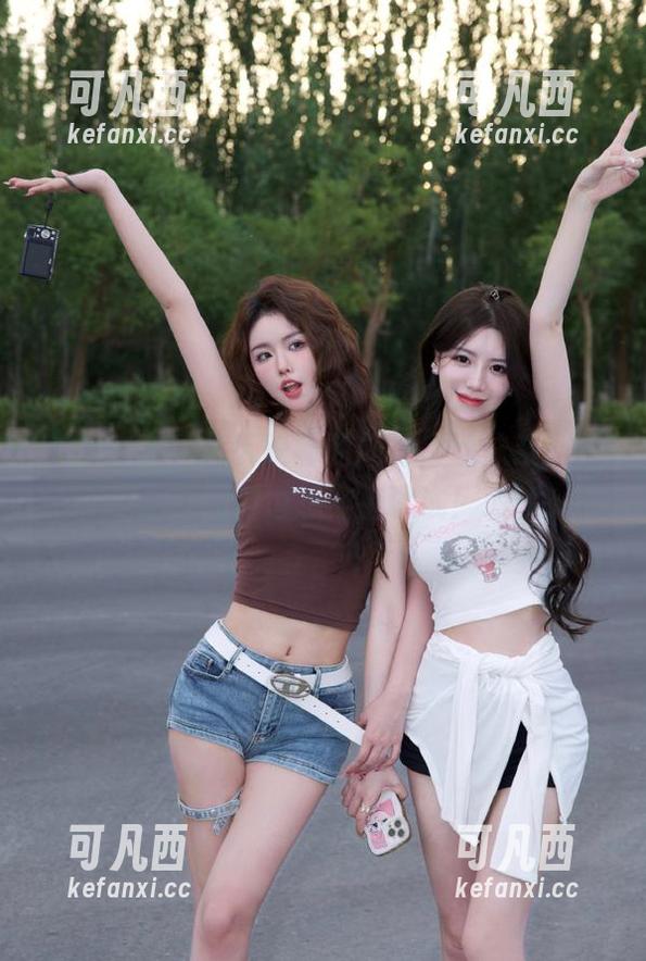 美图来袭！兔玩映画的旗袍白丝袜系列，让你下载后也想穿上试试！.txt