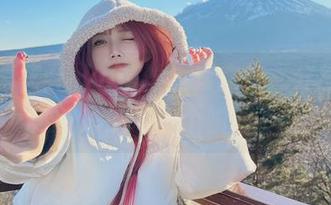 冲田凛花rinka蕾丝全套图集，分享她绽放光彩的每一个瞬间.txt