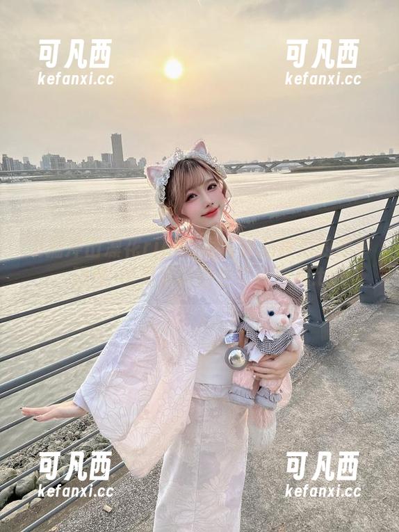 发掘冲田凛花rinka写真作品背后的故事，玛修·基列莱特图包带你穿越.txt
