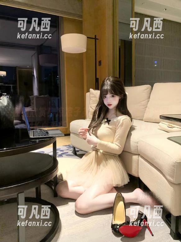在线欣赏！凉凉子美图《年上の韵》温泉4K真爱版，给你无限惊喜！.txt