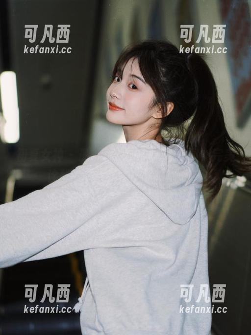 初夏女神 - 最新安妮西装小裙套图，完美诠释职场与休闲的结合！.txt
