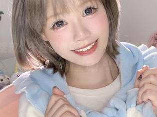在阳光下绽放：千反田鹿子的罩纱豹纹泳装图集，精美写真全新呈现！.txt