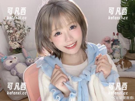 在阳光下绽放：千反田鹿子的罩纱豹纹泳装图集，精美写真全新呈现！.txt