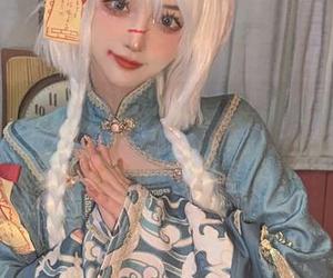 只是简言龙姬的免费写真资源大放送，捕捉灵动与优雅的交汇.txt