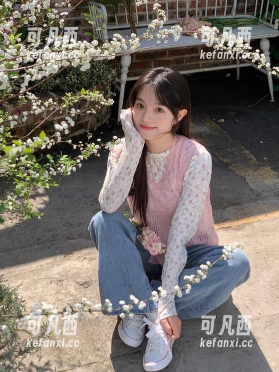 午后阳光下的喵糖映画：温暖写真作品让你感受不一样的生活美好.txt