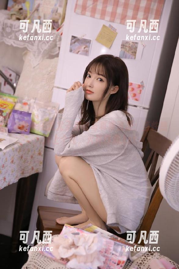 嗲囡囡 - 尤尤子皮衣写真集资源：当性感遇上个性，火花四溅.txt