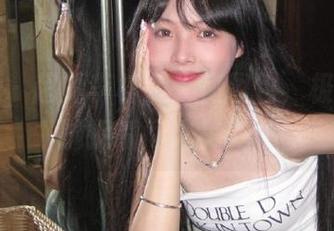 嗲囡囡 – 超赞李梓熙天使图包，极致写真捕捉瞬间之美.txt