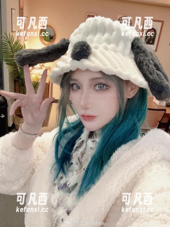 在下萝莉控ii纯白写真，原图与精选分享，瞬间让你爱上这份纯净！.txt