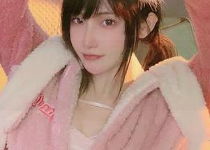 探秘在下萝莉控ii的摄影世界：魔王埃吉尔女仆福利图片带你享受视觉盛宴.txt