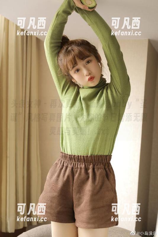 头条女神 - 再次更新！杨漫妮baby“圣诞”风格写真图片，为你的节日增添无限灵感与美感！.txt