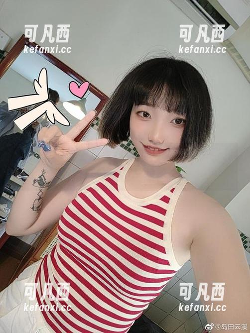 奶桃桃囚徒主题写真合集，感受每一张套图背后的深情与故事.txt