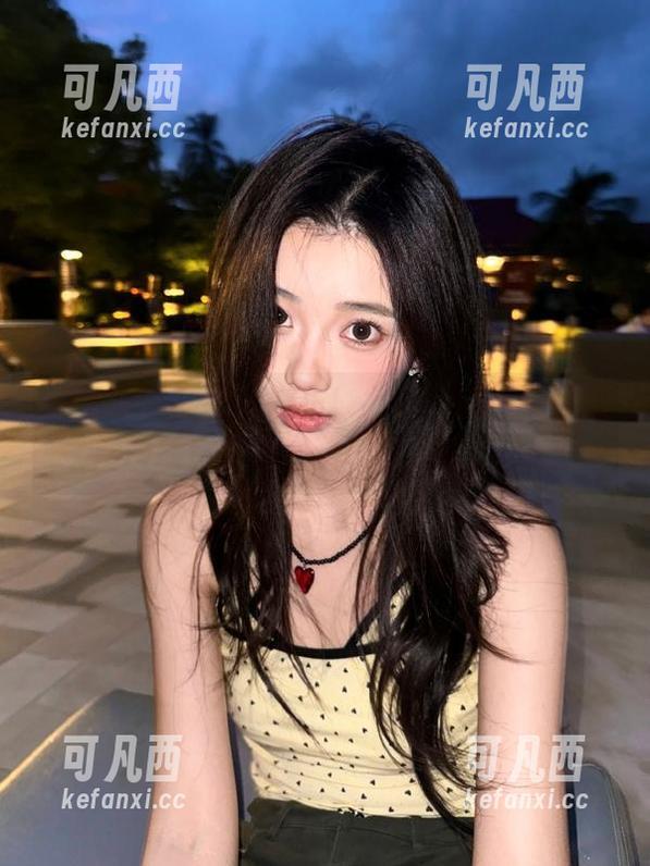 妖精视觉 - 全新发布！小悠妖精丝袜轻摆尾最新作品让心动瞬间升级！.txt