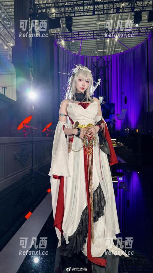 七草荠COS精选，宫本樱教你如何成为萌妹子！.txt