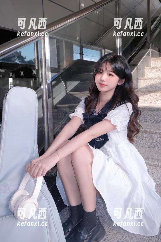 微密圈 - 集美丽与风格于一体，快来下载宸大小姐豹纹写真全集！.txt