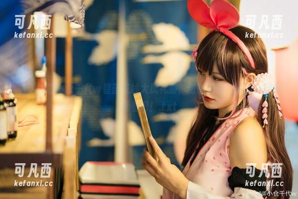 童话般的小仓千代w碧蓝航线大凤礼服，精彩原图和图集一起来看看吧！.txt
