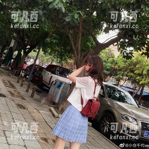 小仓千代w的白色修女服照片，竟然让人恍惚在去救赎的路上！.txt