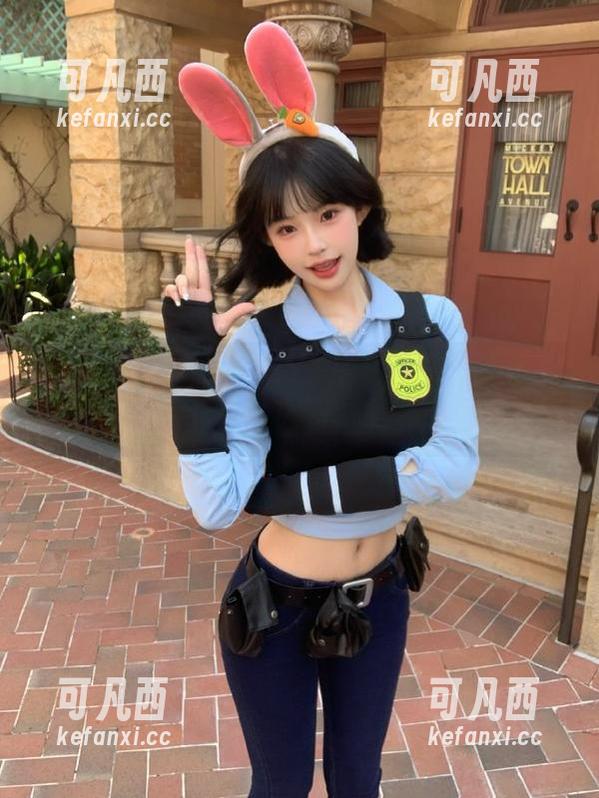 微密圈 - 小优优子带来的户外写真原图，探寻自然与时尚的完美结合.txt