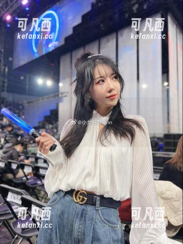 小女巫露娜的旗袍让你瞬间变优雅，套图资源中那些搞笑瞬间，绝对让你停不下来！.txt