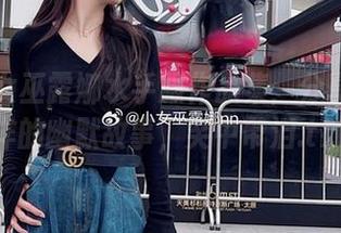 一组小女巫露娜水手服作品集：分享我与海洋的幽默故事，笑中带泪.txt