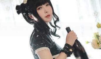 小容仔咕咕咕w连体衣作品大赏，带你领略每一张原图的细腻之美.txt