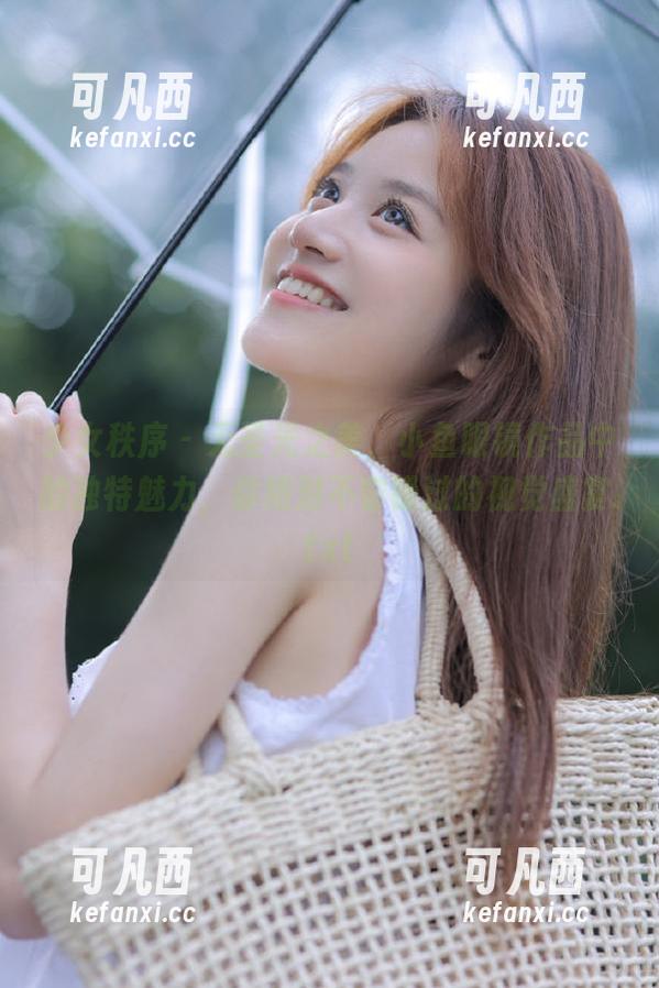少女秩序 - 无圣光之美，小鱼眼镜作品中的独特魅力，你绝对不容错过的视觉盛宴.txt