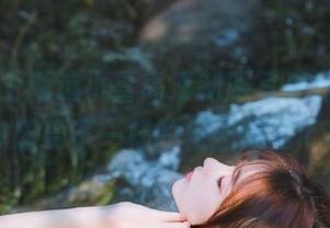 尤果网 – 精选小喜高清制服写真作品，让你感受不一样的校园魅力.txt