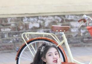 尤果网 – 李思宁裸足写真美图大放送，快来免费下载这份视觉盛宴！.txt